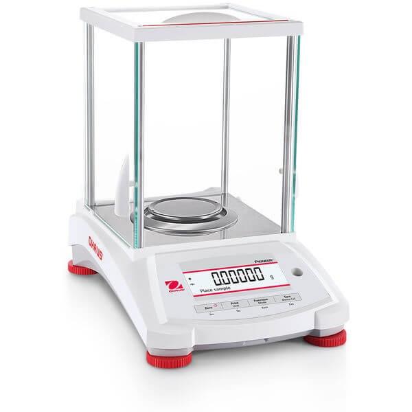 Pioneer™ Semi-Micro Combining Economy and High Performance for Essential Weighing Maximum Capacity 82 g/220 g